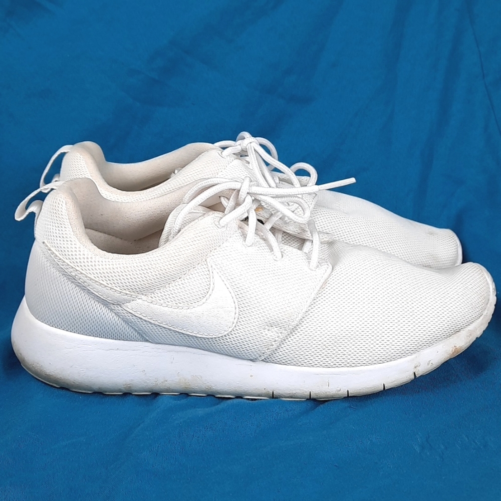 Nike Roshe One GS Wolf Grey Youth Kids Shoes Size 7Y Off White 599729-102